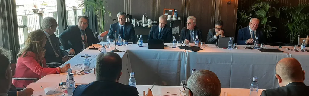 El presidente del ICO, Manuel Illueca, asiste a la celebración de la Junta Directiva de Cesgar ultimas noticias cesgar